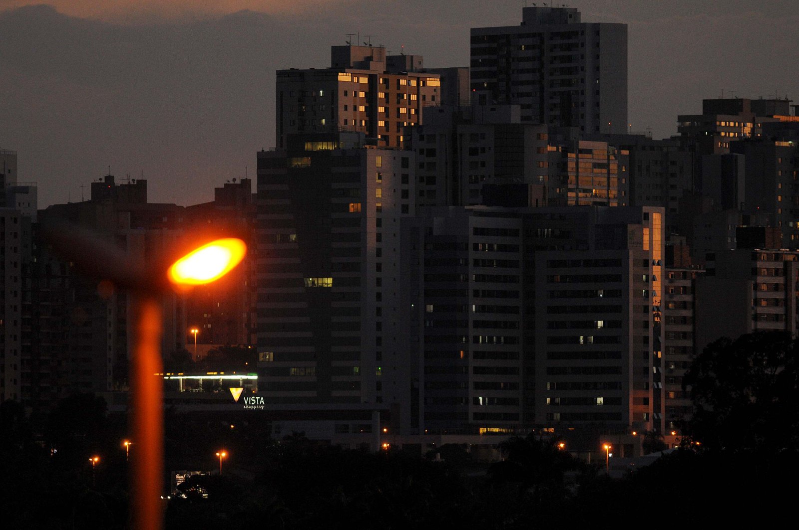 Bandeira tarifária verde não significa que podemos desperdiçar energia elétrica