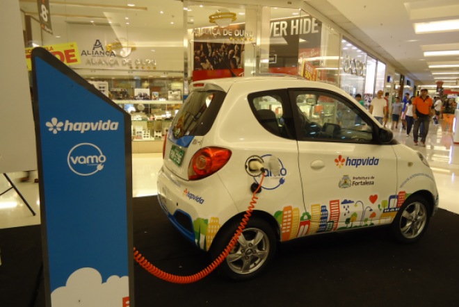 Fortaleza começa a testar carros elétricos compartilhados