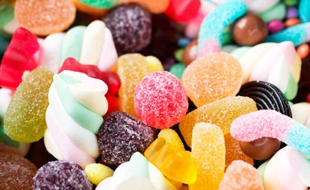 OMS recomenda cortar pela metade consumo de açúcar