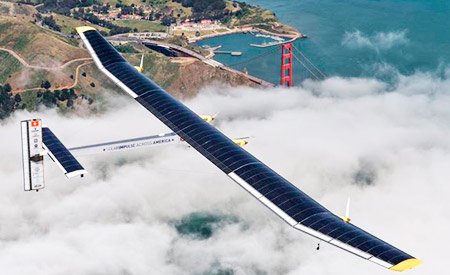 Avião solar está dando volta ao mundo com 17mil células solares